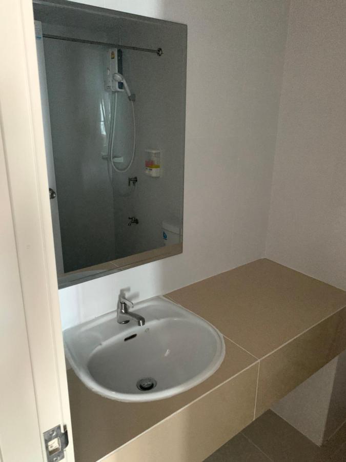 Taragrand Donmuang Airport Hotel Ban Rangsit Exterior photo